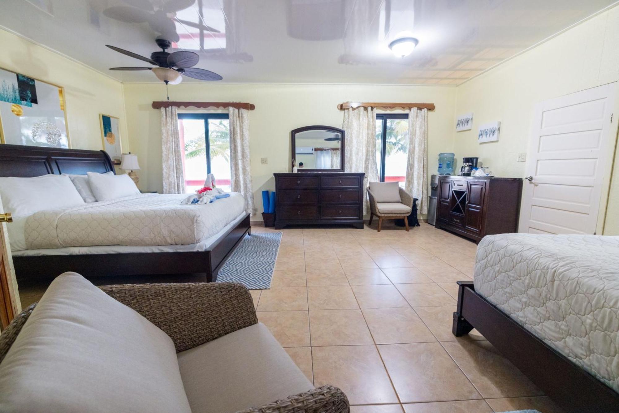 Blue Marlin Beach Resort Dangriga Exterior photo