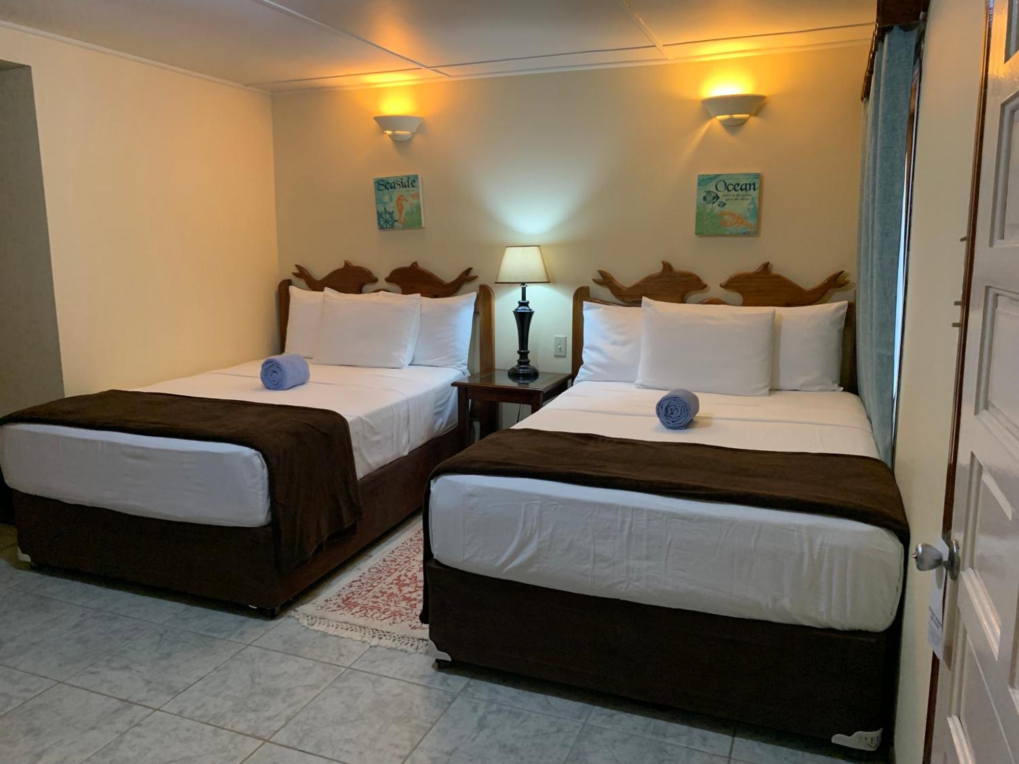 Blue Marlin Beach Resort Dangriga Exterior photo