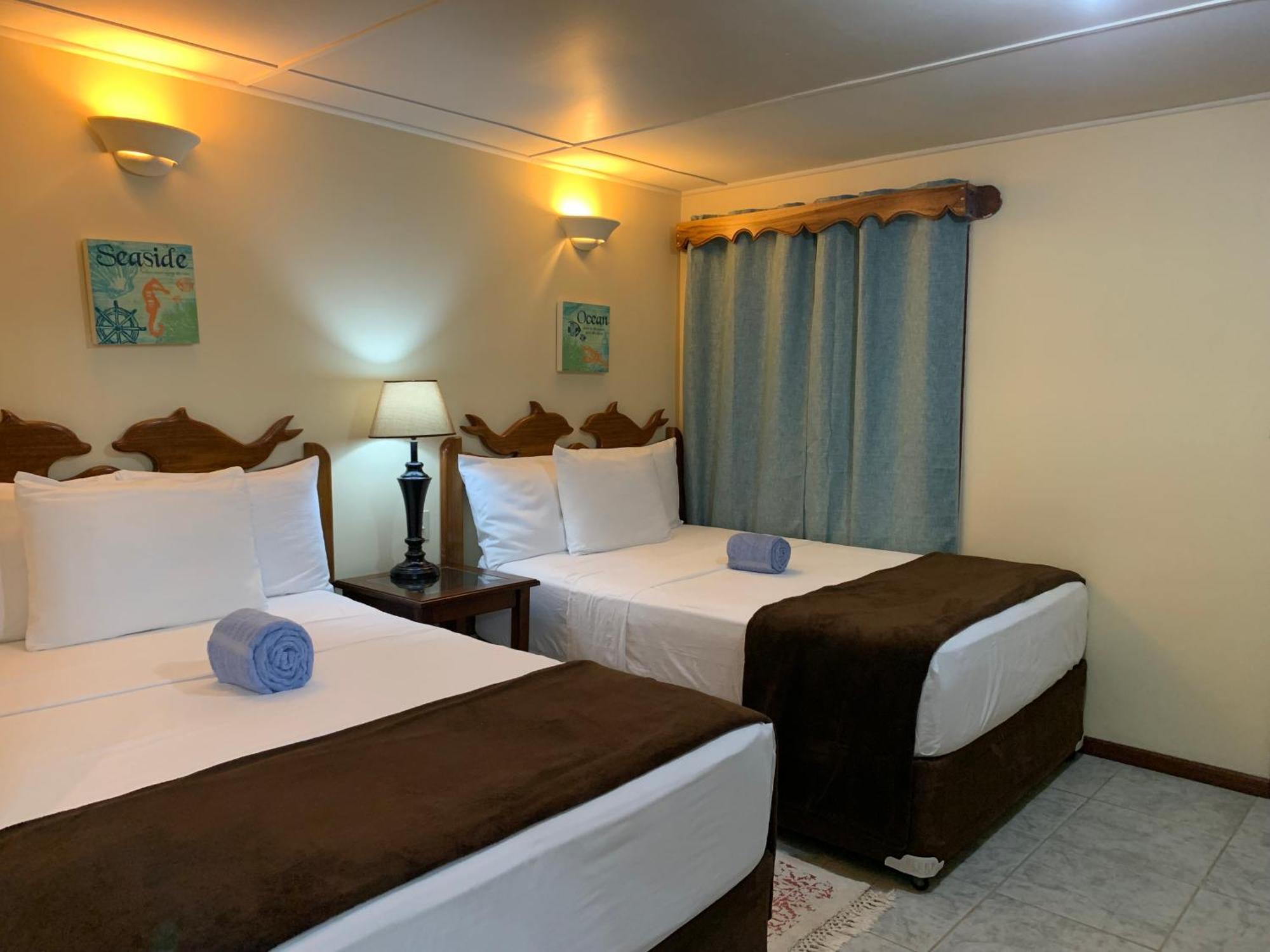 Blue Marlin Beach Resort Dangriga Exterior photo
